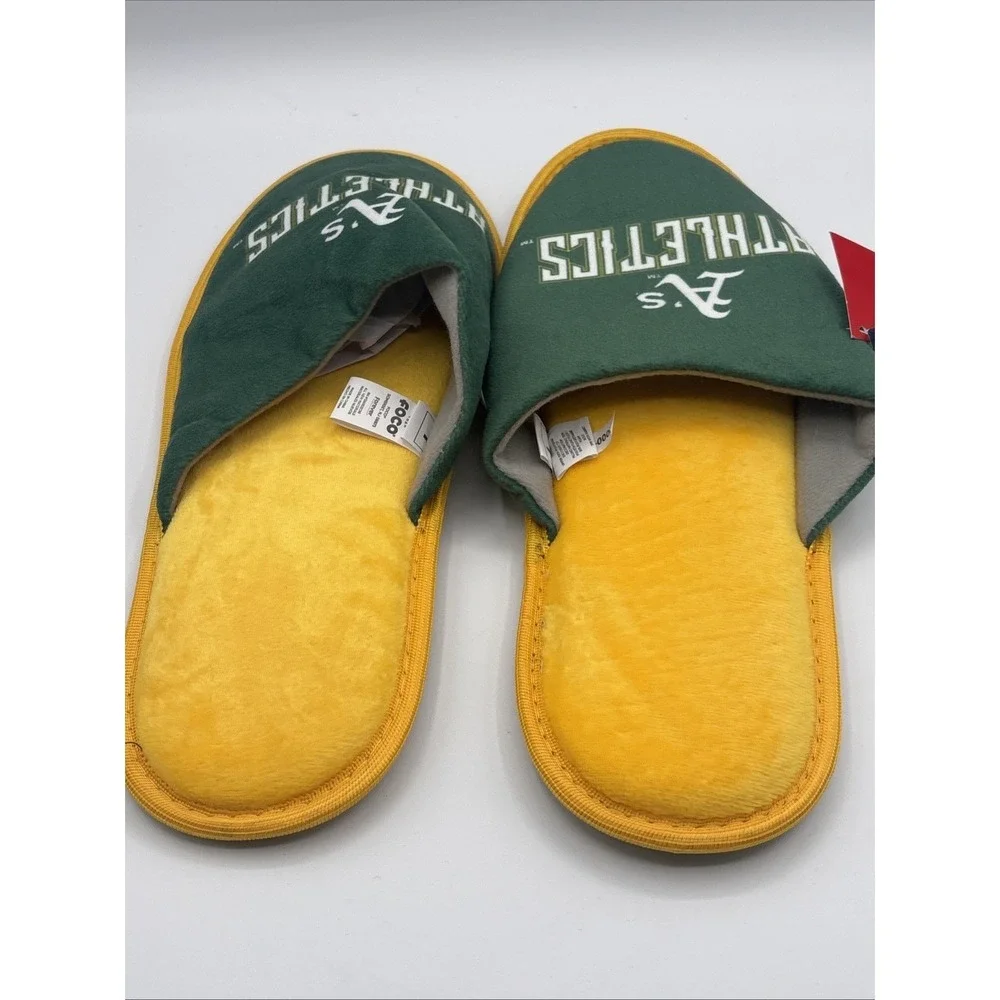 Foco Oakland Athletics‎ Slippers Men's Large (11-12) New